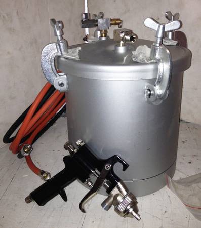 AIR SPRAY GUN 2-1/4 GALLON PRESSURE TANK